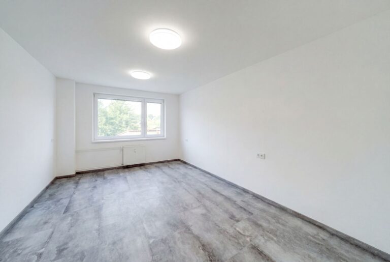 Home staging Ostrava ložnice před úpravou